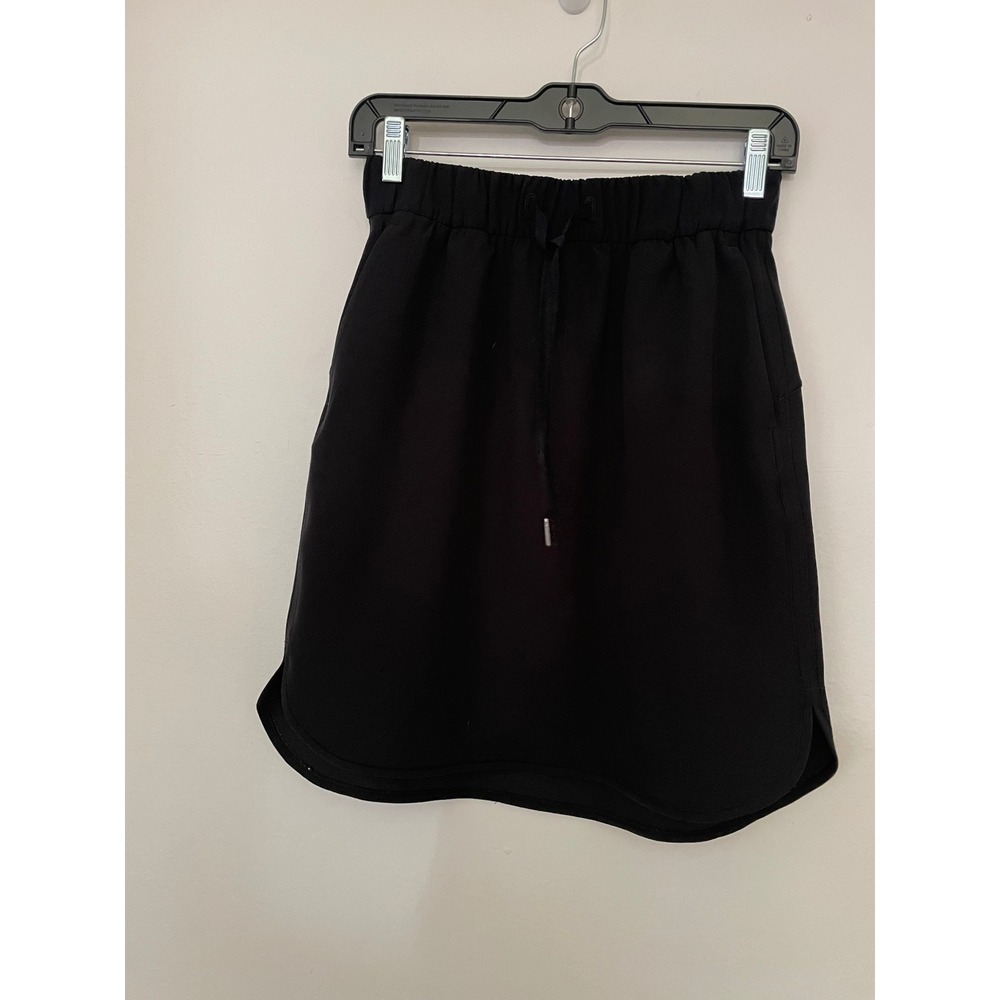 Lululemon On the Fly Skirt‎ Black Luxtreme Athletic Travel Mini Skirt Size 6